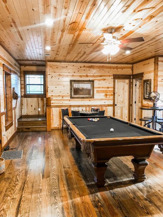 Stone Mountain Lodge 5000Sqft 6 Bed Game Room Pool Table Hot Tub Broken Bow Eksteriør billede