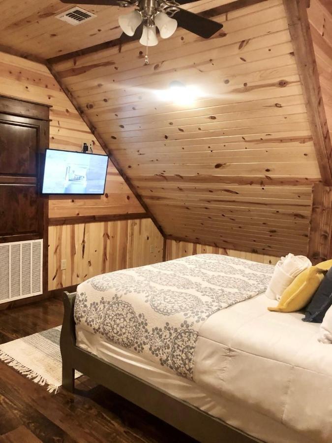 Stone Mountain Lodge 5000Sqft 6 Bed Game Room Pool Table Hot Tub Broken Bow Eksteriør billede