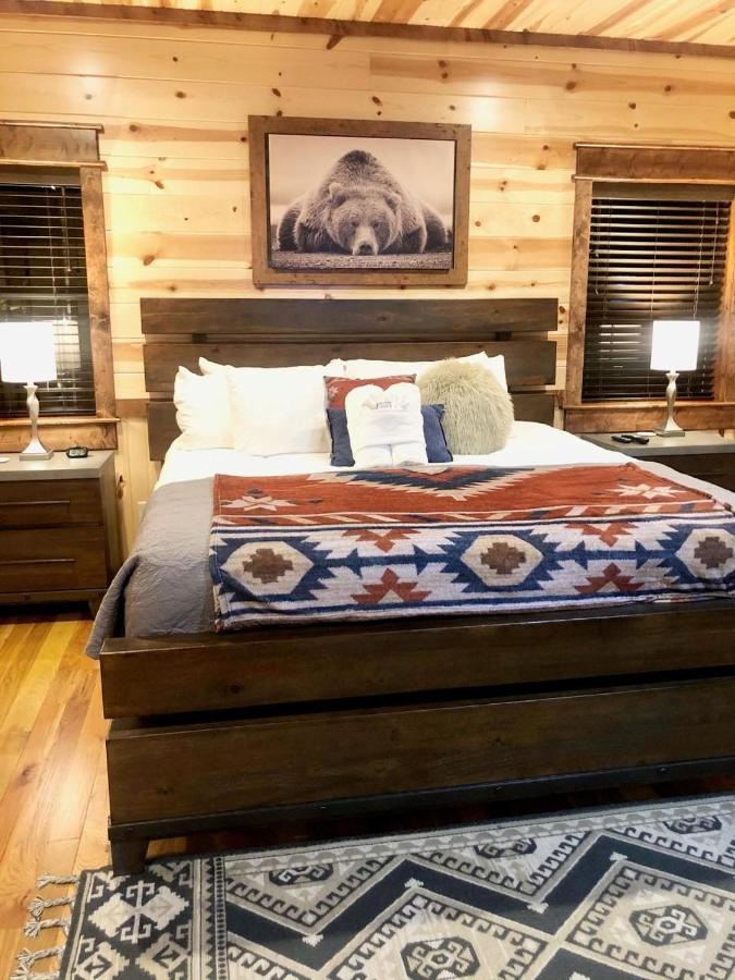 Stone Mountain Lodge 5000Sqft 6 Bed Game Room Pool Table Hot Tub Broken Bow Eksteriør billede