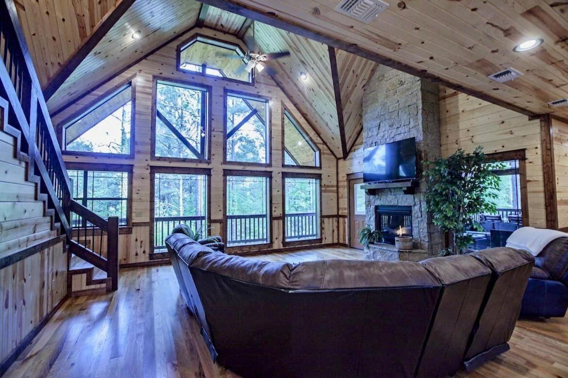 Stone Mountain Lodge 5000Sqft 6 Bed Game Room Pool Table Hot Tub Broken Bow Eksteriør billede